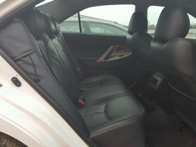 4T1BF3EK9AU507438 - 2010 TOYOTA CAMRY BASE WHITE photo 6