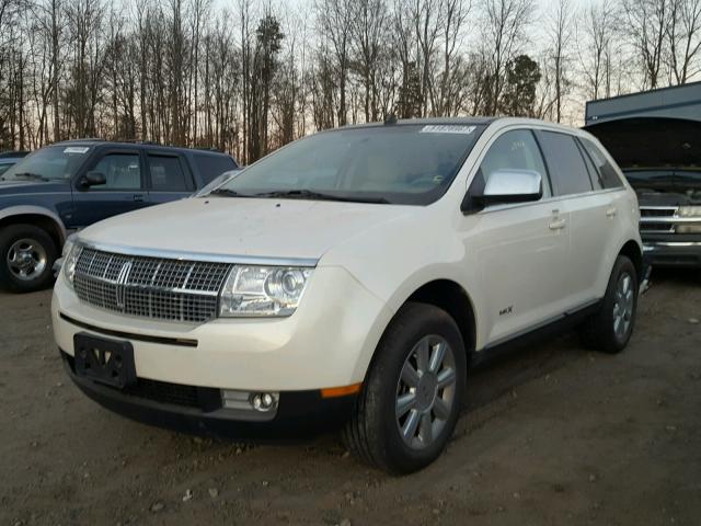 2LMDU88CX7BJ27883 - 2007 LINCOLN MKX CREAM photo 2