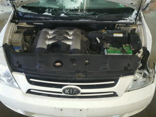 KNDMB233966048258 - 2006 KIA SEDONA EX WHITE photo 7