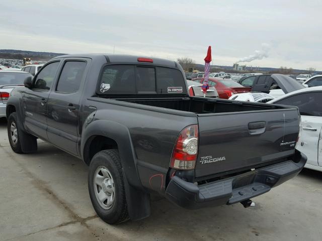 5TFJU4GN6BX001925 - 2011 TOYOTA TACOMA DOU GRAY photo 3