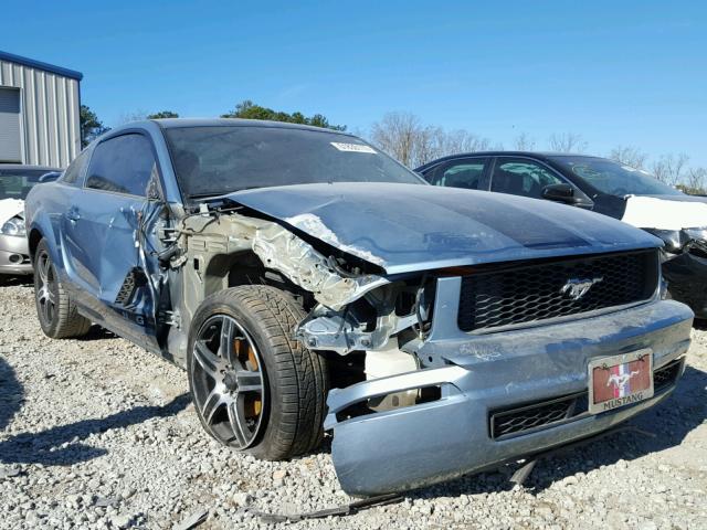 1ZVFT80N755212266 - 2005 FORD MUSTANG BLUE photo 1