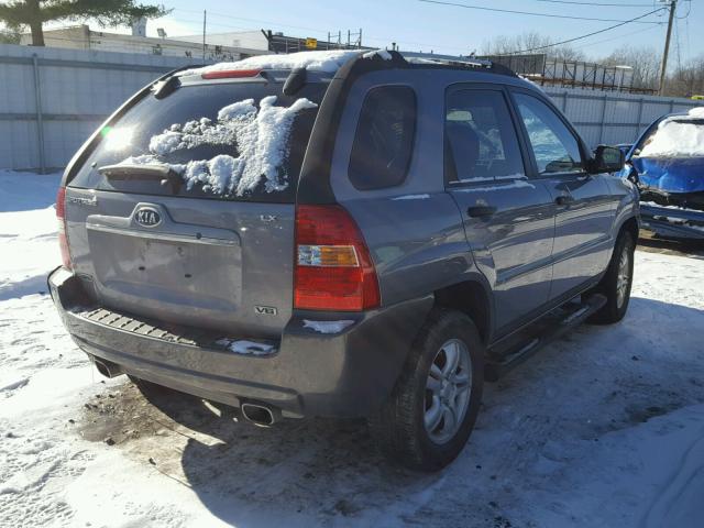 KNDJE723087541705 - 2008 KIA SPORTAGE E GRAY photo 4