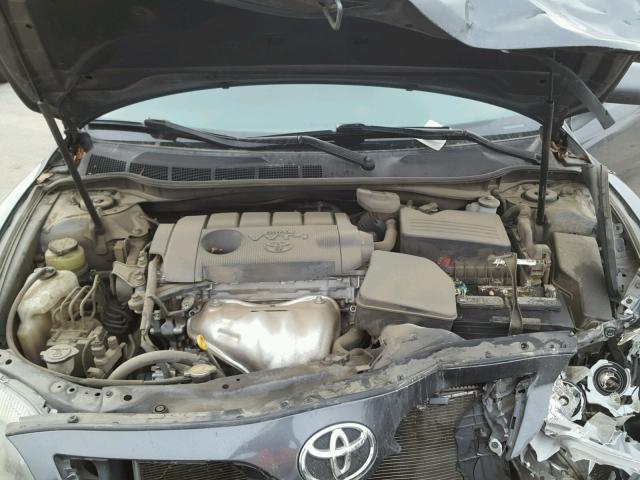 4T1BF3EK8BU213076 - 2011 TOYOTA CAMRY BASE GRAY photo 7