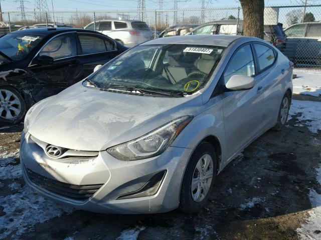 KMHDH4AE3GU583612 - 2016 HYUNDAI ELANTRA SE SILVER photo 2