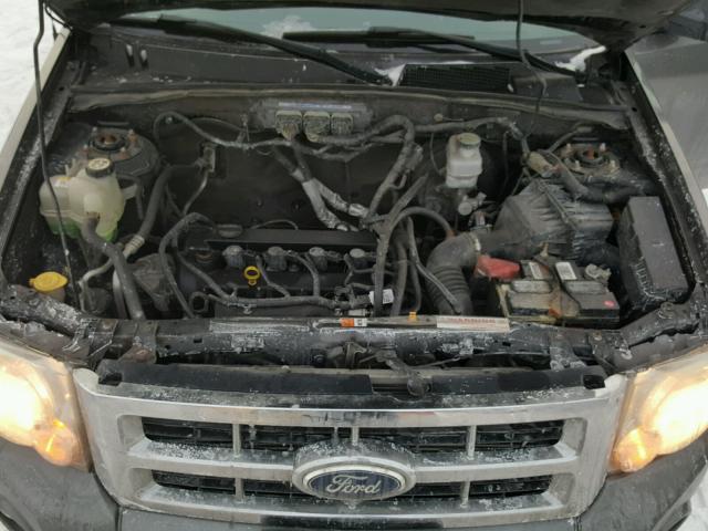 1FMCU9D76BKA76094 - 2011 FORD ESCAPE XLT GRAY photo 7