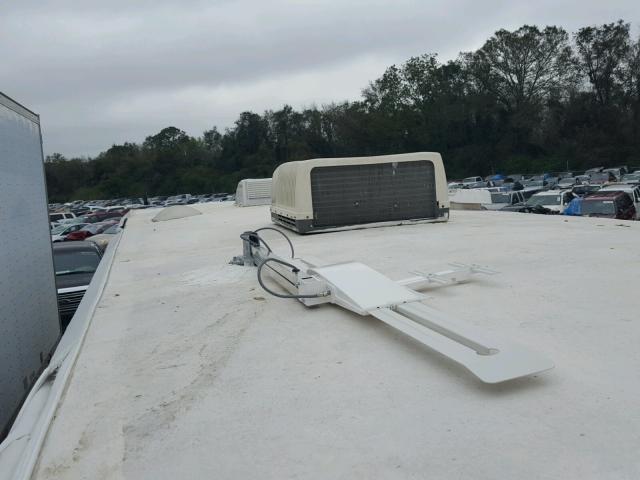 5C1TL33263P005062 - 2003 ADVE TIMBERLODG WHITE photo 10