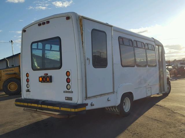 1FDXE45S71HB77886 - 2001 FORD E450 S-DUT WHITE photo 4