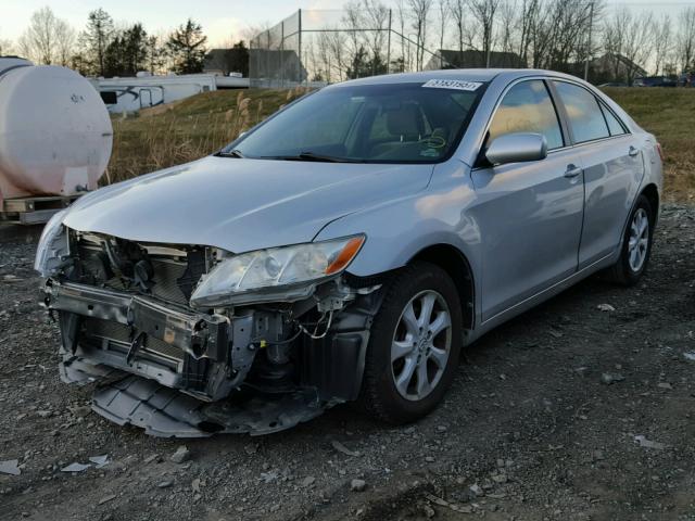 4T1BK46K68U064255 - 2008 TOYOTA CAMRY LE ვერცხლისფერი ფოტო 2