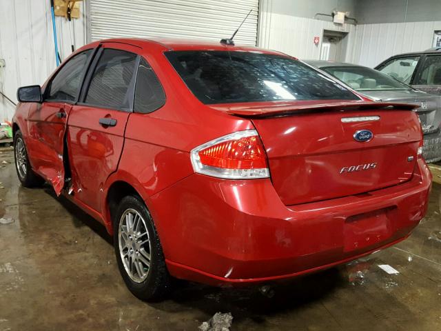 1FAHP3FN0AW202697 - 2010 FORD FOCUS SE RED photo 3