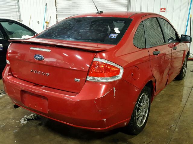 1FAHP3FN0AW202697 - 2010 FORD FOCUS SE RED photo 4