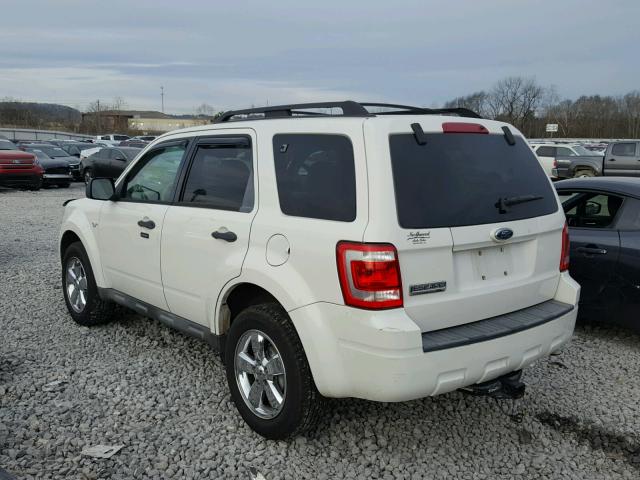 1FMCU03G69KA33009 - 2009 FORD ESCAPE XLT WHITE photo 3