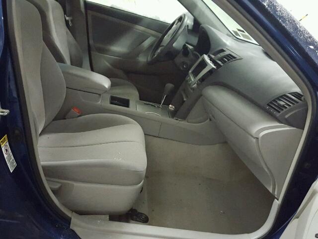 4T1BE46K19U395057 - 2009 TOYOTA CAMRY BASE BLUE photo 5