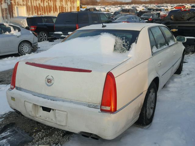 1G6KD57Y76U109792 - 2006 CADILLAC DTS WHITE photo 4