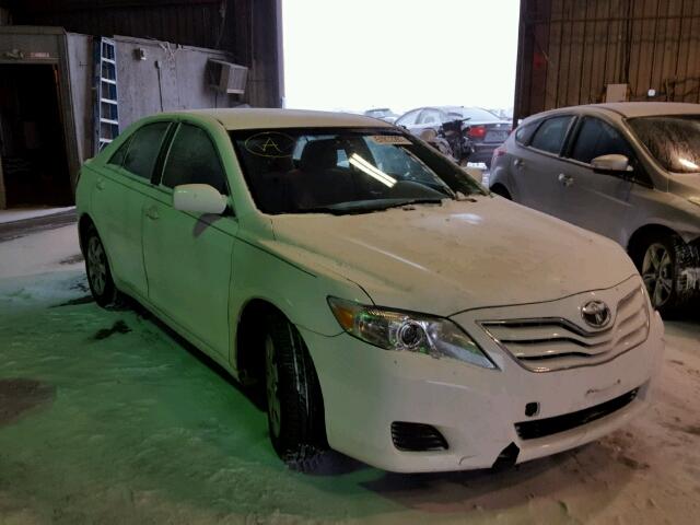 4T1BF3EK1AU567438 - 2010 TOYOTA CAMRY BASE WHITE photo 1