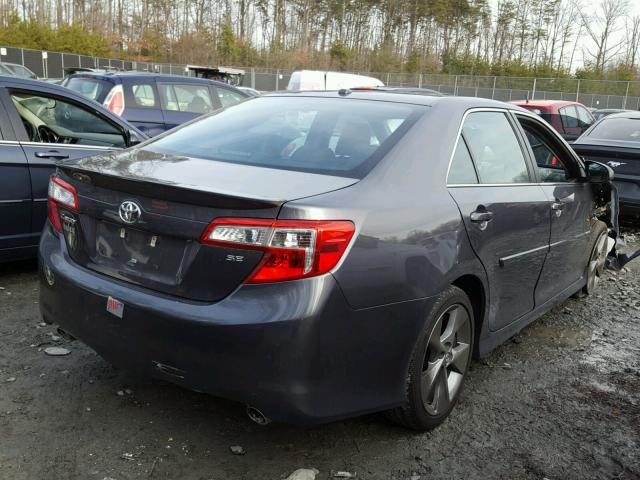 4T1BK1FK6EU550591 - 2014 TOYOTA CAMRY SE GRAY photo 4