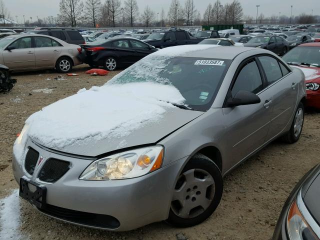 1G2ZF55B264280216 - 2006 PONTIAC G6 SE SILVER photo 2