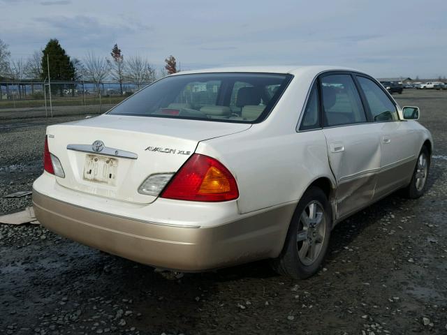 4T1BF28B9YU002614 - 2000 TOYOTA AVALON XL WHITE photo 4