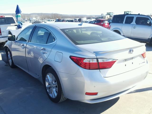 JTHBW1GG6E2069401 - 2014 LEXUS ES 300H SILVER photo 3