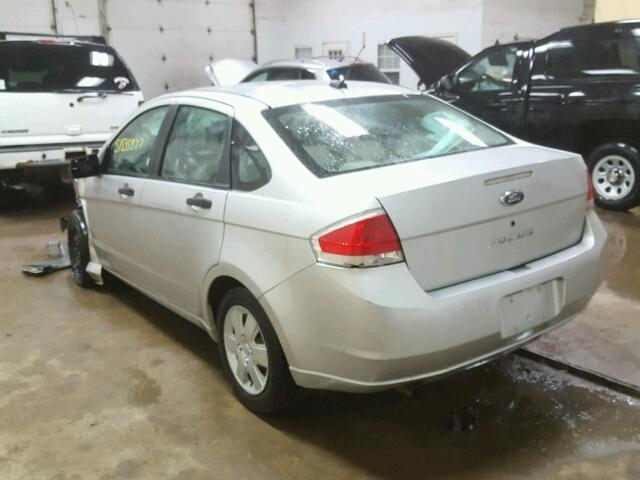 1FAHP34NX9W151899 - 2009 FORD FOCUS S SILVER photo 3