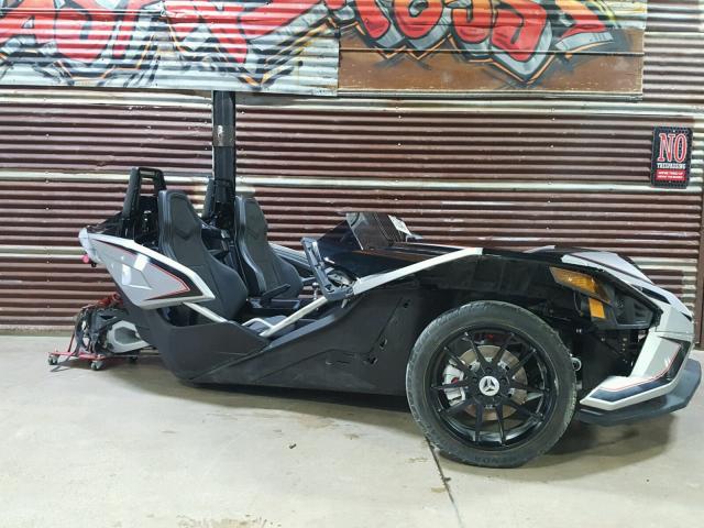 57XAARFA5H8122167 - 2017 POLARIS SLINGSHOT TWO TONE photo 2