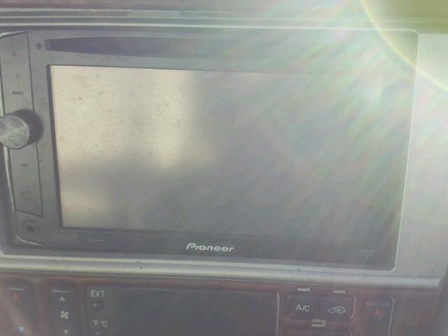 1LNHM86S74Y632267 - 2004 LINCOLN LS 白色 照片 9