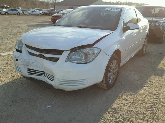 1G1AK18F387202310 - 2008 CHEVROLET COBALT LS WHITE photo 2