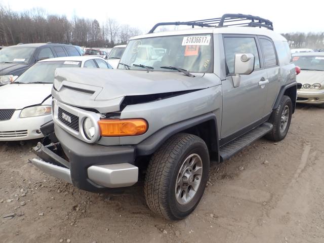 JTEBU4BFXCK122021 - 2012 TOYOTA FJ CRUISER SILVER photo 2