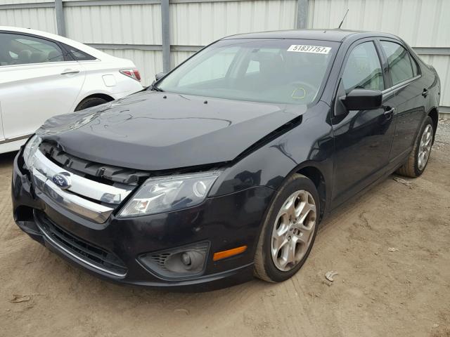 3FAHP0HA3BR333359 - 2011 FORD FUSION SE BLACK photo 2