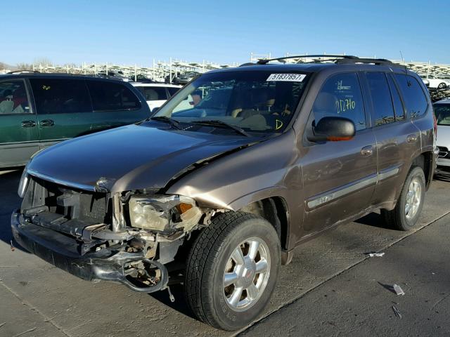 1GKDT13S622353950 - 2002 GMC ENVOY TAN photo 2