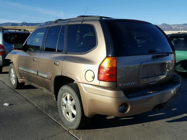 1GKDT13S622353950 - 2002 GMC ENVOY TAN photo 3