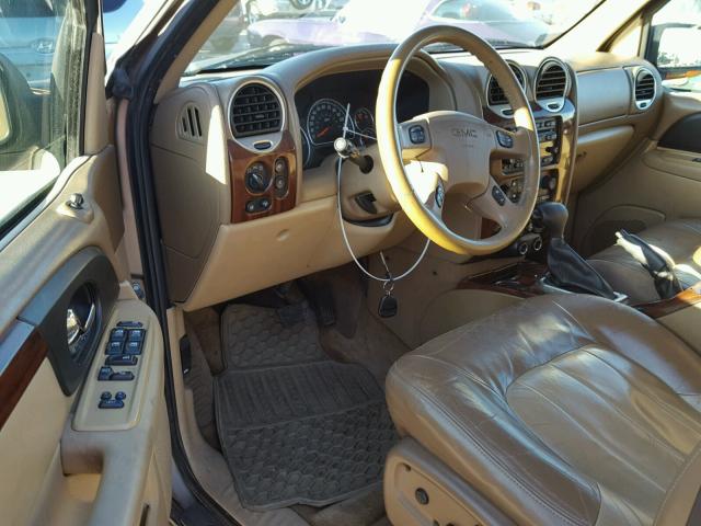 1GKDT13S622353950 - 2002 GMC ENVOY TAN photo 9