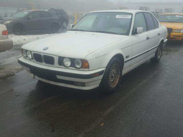 WBAHD6323SGK54199 - 1995 BMW 525 I AUTO WHITE photo 2