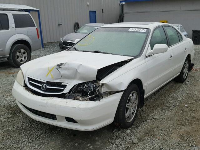 19UUA56711A000750 - 2001 ACURA 3.2TL WHITE photo 2