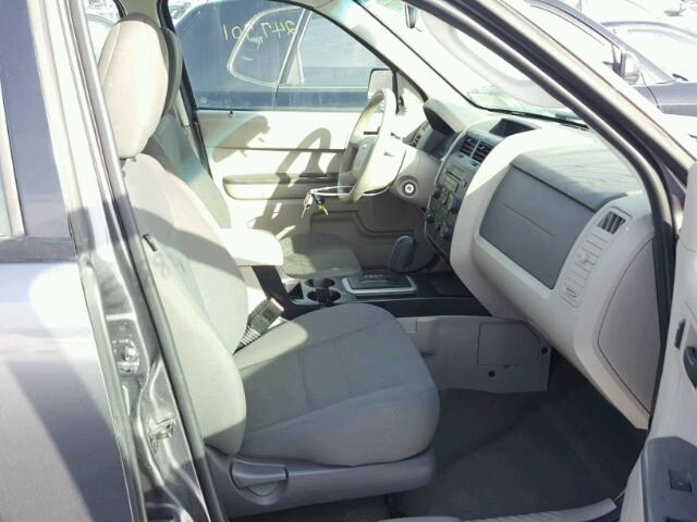 1FMCU92759KA93224 - 2009 FORD ESCAPE XLS GRAY photo 5