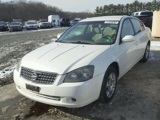 1N4AL11D85N450952 - 2005 NISSAN ALTIMA S WHITE photo 2