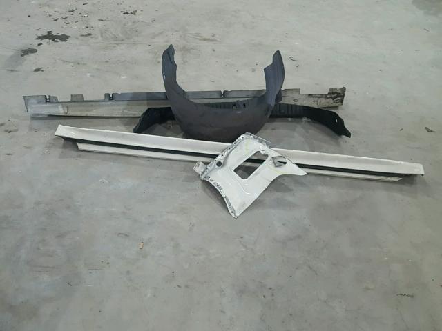2G2WR554771111284 - 2007 PONTIAC GRAND PRIX Սպիտակ լուսանկար 9