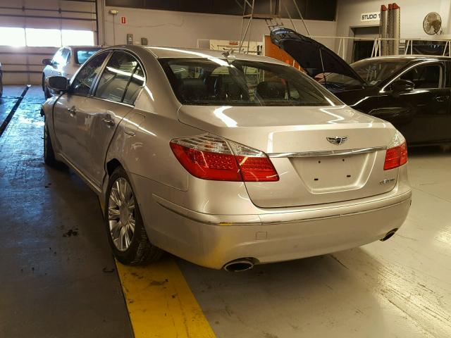 KMHGC46E79U043400 - 2009 HYUNDAI GENESIS 3. SILVER photo 3