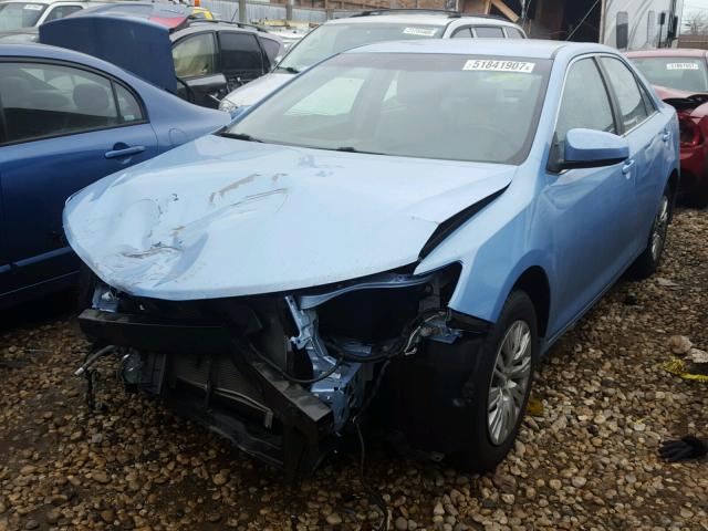 4T4BF1FKXCR268722 - 2012 TOYOTA CAMRY BASE BLUE photo 2