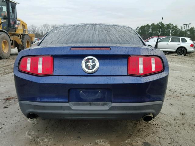 1ZVBP8AMXC5274640 - 2012 FORD MUSTANG BLUE photo 10