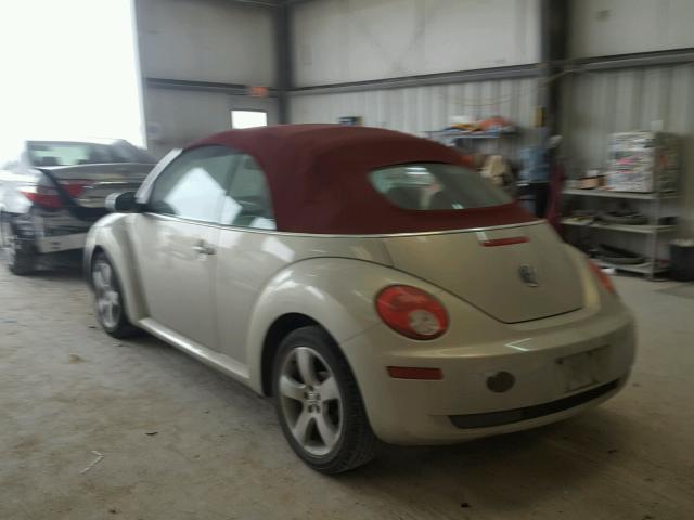 3VWSF31Y69M412623 - 2009 VOLKSWAGEN NEW BEETLE Gümüş foto 3