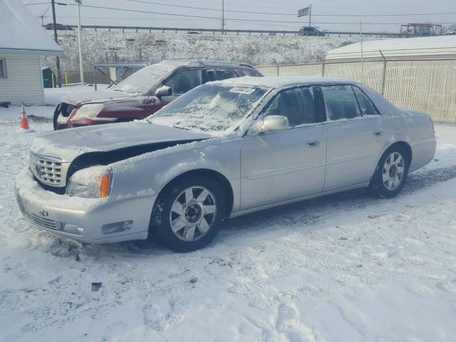 1G6KF5796YU345016 - 2000 CADILLAC DEVILLE DT SILVER photo 2