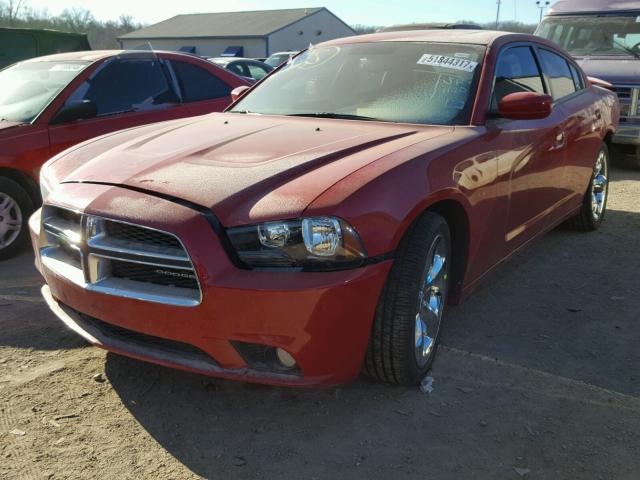 2C3CDXHG2CH172952 - 2012 DODGE CHARGER SX RED photo 2