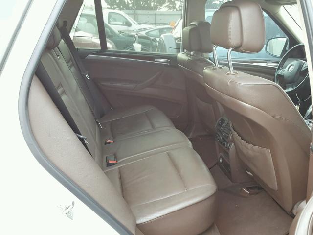 5UXZW0C55BL657857 - 2011 BMW X5 XDRIVE3 თეთრი ფოტო 6