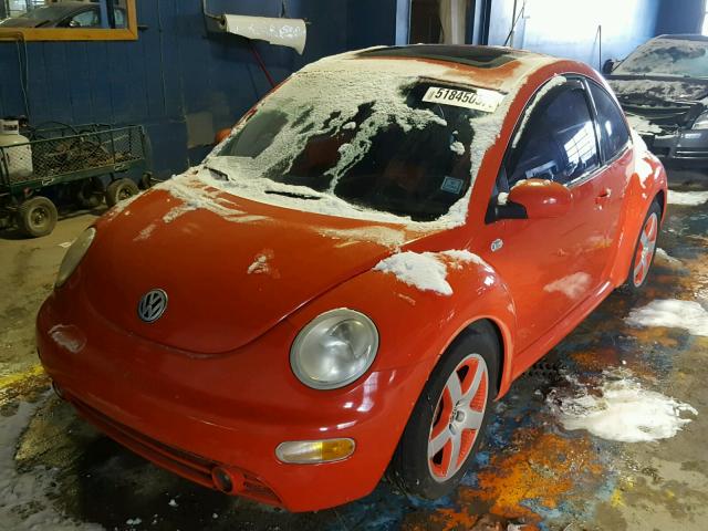 3VWCD21CX2M431173 - 2002 VOLKSWAGEN NEW BEETLE ORANGE photo 2