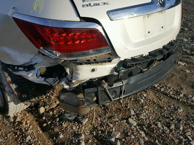 1G4GC5EG0AF299217 - 2010 BUICK LACROSSE C WHITE photo 9