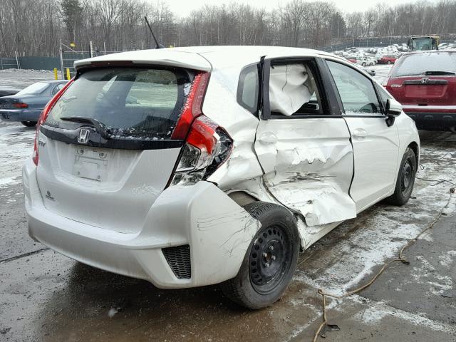 JHMGK5H53GX038764 - 2016 HONDA FIT LX WHITE photo 4