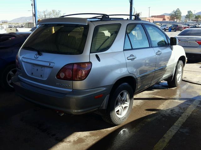 JT6HF10U9X0023353 - 1999 LEXUS RX 300 SILVER photo 4