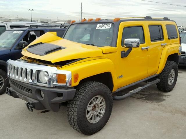 5GTDN136068114155 - 2006 HUMMER H3 YELLOW photo 2