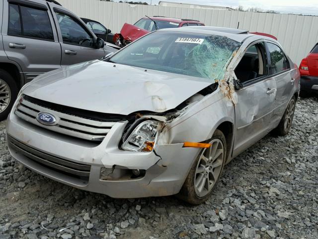 3FAHP07ZX8R120795 - 2008 FORD FUSION SE SILVER photo 2