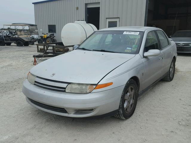 1G8JW54R32Y576995 - 2002 SATURN L300 SILVER photo 2